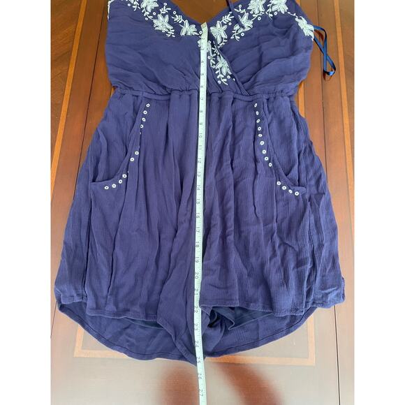 Love, Fire Romper Womens Large Floral Embroidered Stretch Navy Blue Pockets - Picture 9 of 10